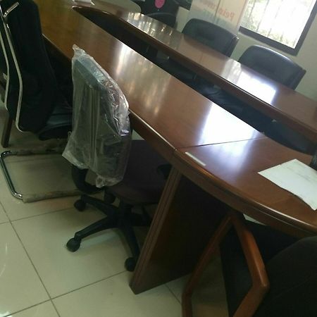 Pc Entreprises Hotel Delmas Екстериор снимка